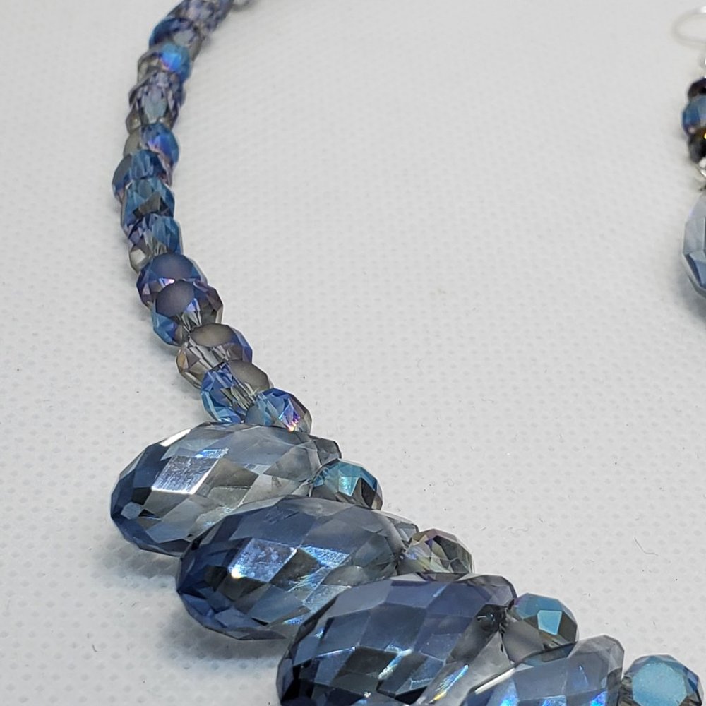Teardrop Necklace Set - Picture 5 of 7